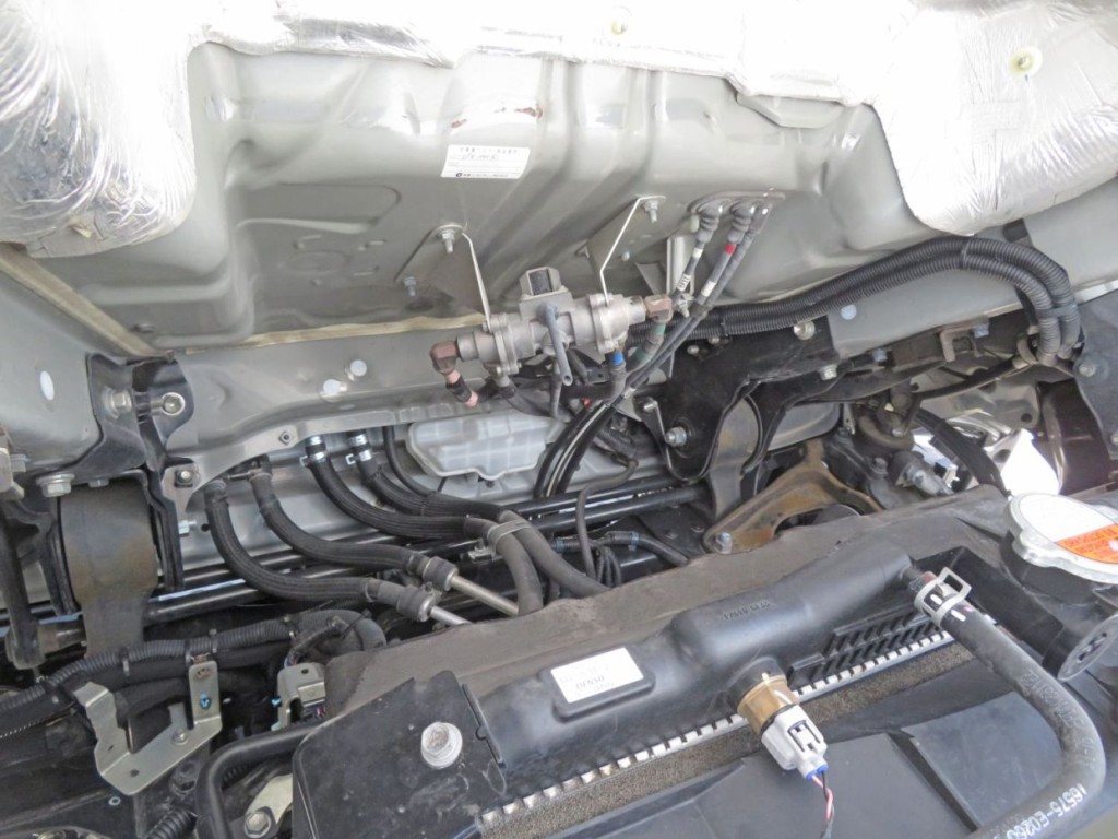 キャブ下にサビがあります。|日野 レンジャー 2KG-FD2ABG(2WD)の写真40