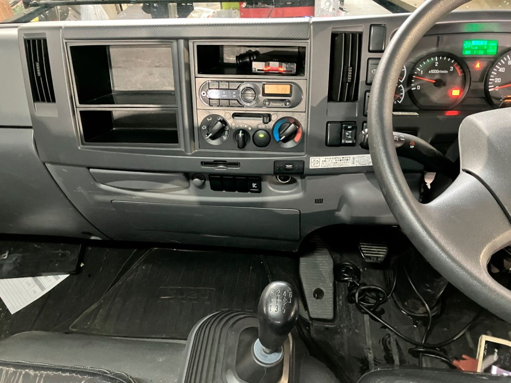 いすゞ フォワード TKG-FRR90S1(2WD)の写真24