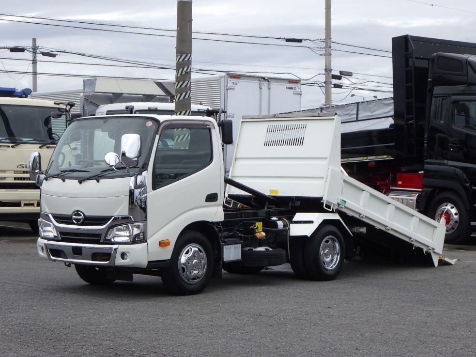 日野 デュトロ TKG-XZU620T(2WD)の写真1