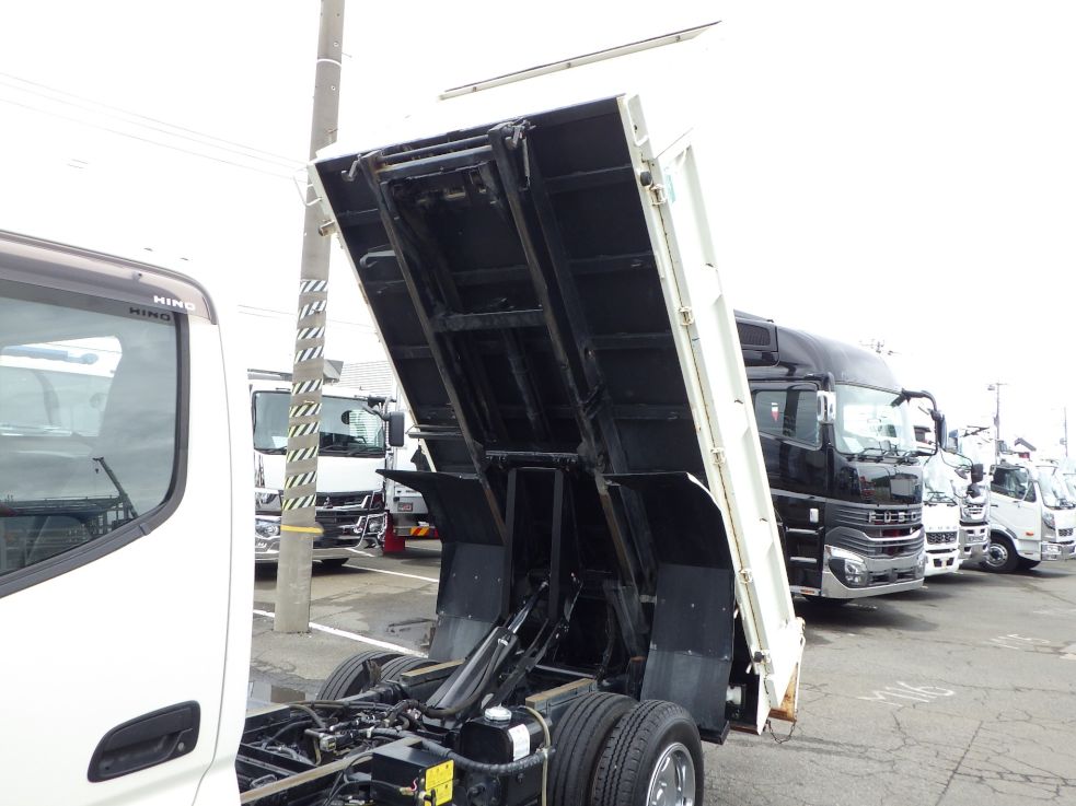 ボディー裏側の状態です。|日野 デュトロ TKG-XZU620T(2WD)の写真10