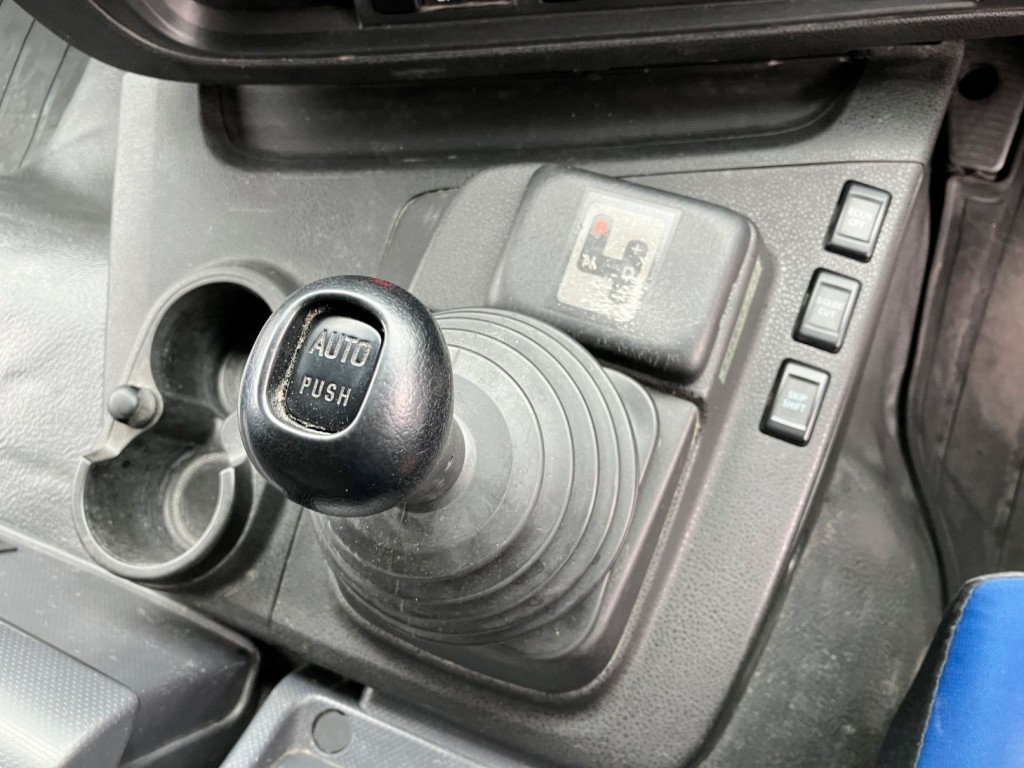 いすゞ ギガ 2PG-CYL77CMの写真28