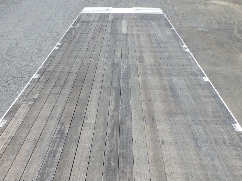 床板の状態です。|日野 レンジャー 2KG-GK2ABAの写真9