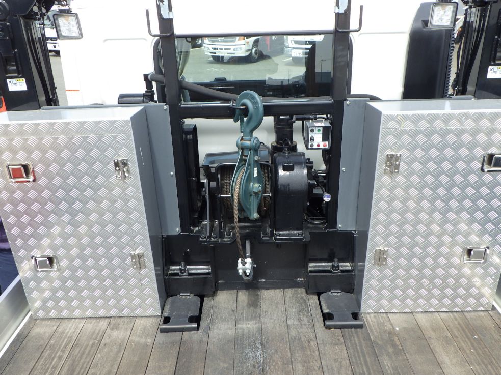 荷台前方ウインチの状態です。|日野 レンジャー 2KG-GK2ABAの写真11