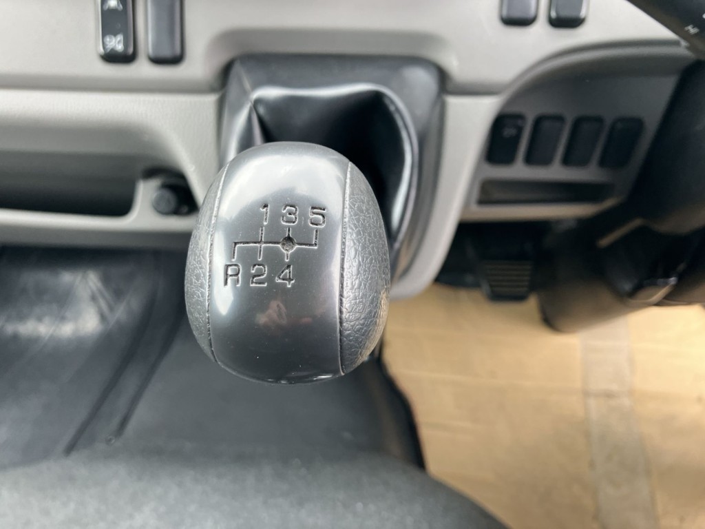 三菱 キャンター 2RG-FBA20(2WD)の写真10