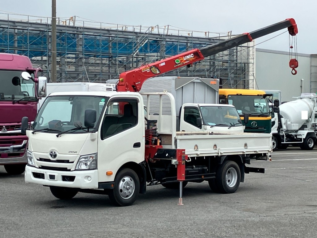 トヨタ カゼット 2RG-XZU710(2WD)の写真1