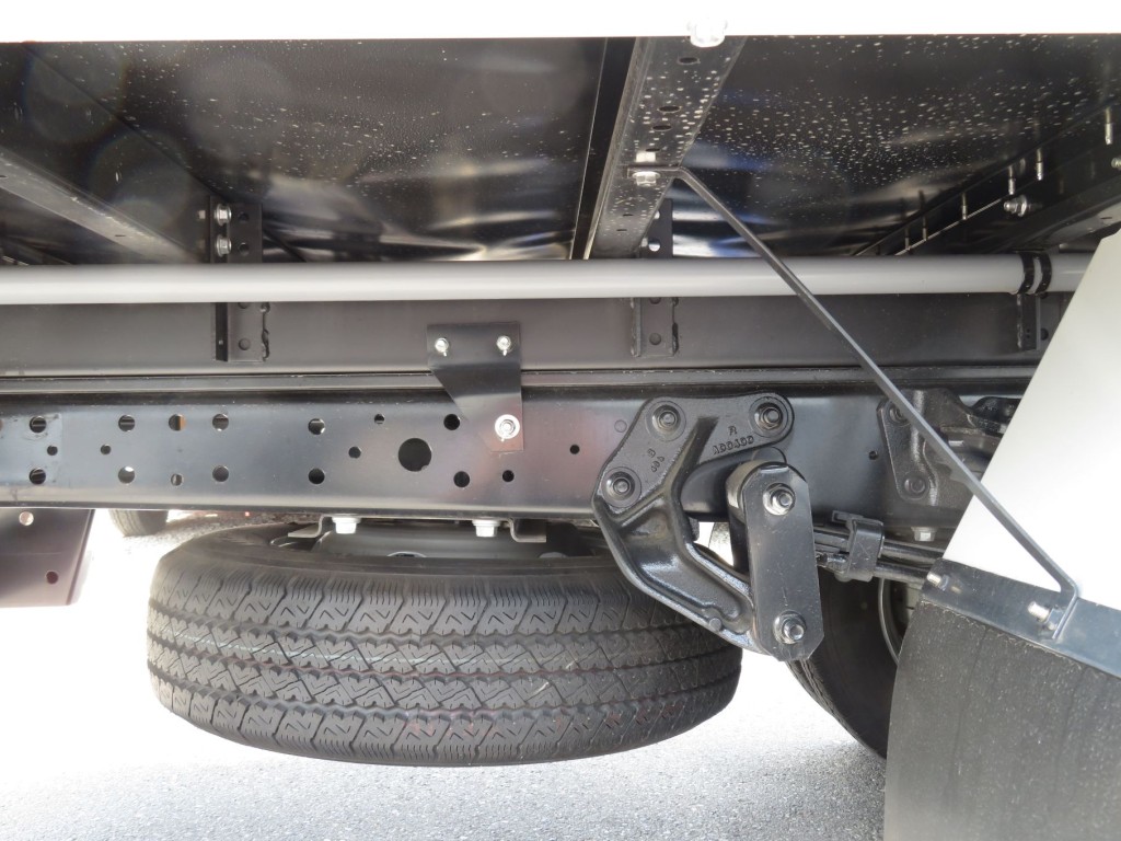 シャーシとネタの状態です。|日野 デュトロ 2KG-XZU722M(2WD)の写真5