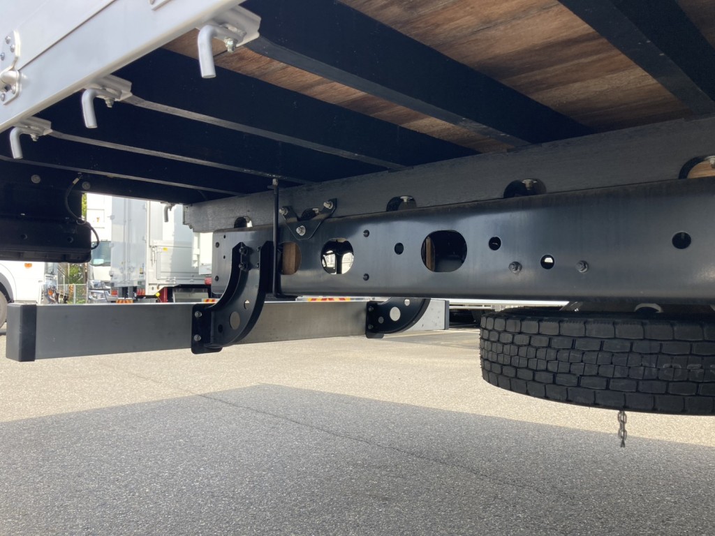 シャーシとネタの状態です。|三菱 ファイター 2KG-FK62F(2WD)の写真9