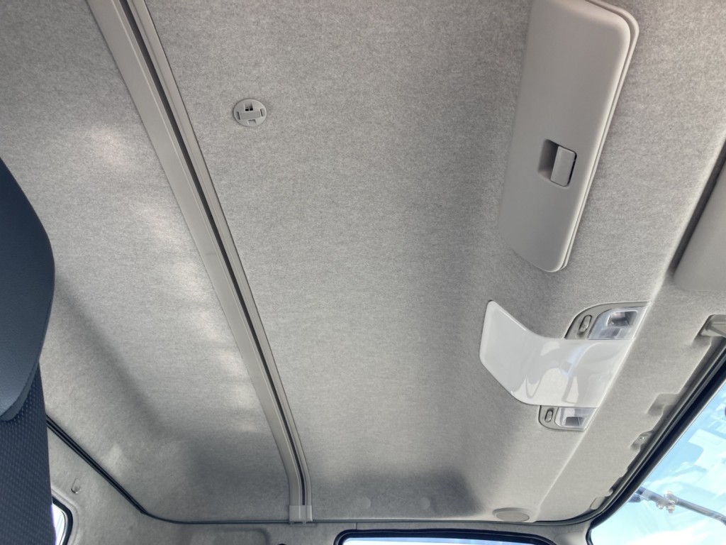 三菱 ファイター 2KG-FK62F(2WD)の写真13