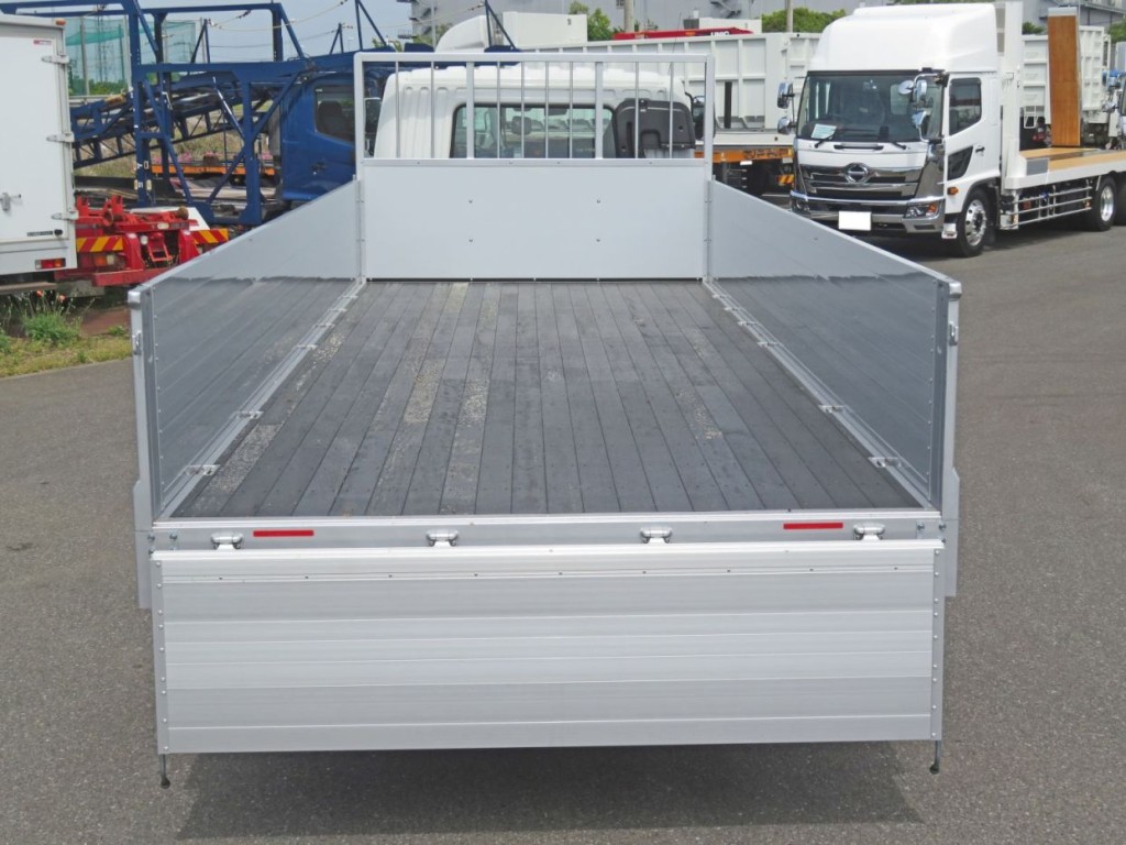 三菱 ファイター 2KG-FK62F(2WD)の写真7