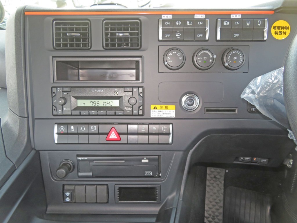 パネル周りの状態です。|三菱 スーパーグレート 2KG-FV80VYPの写真23