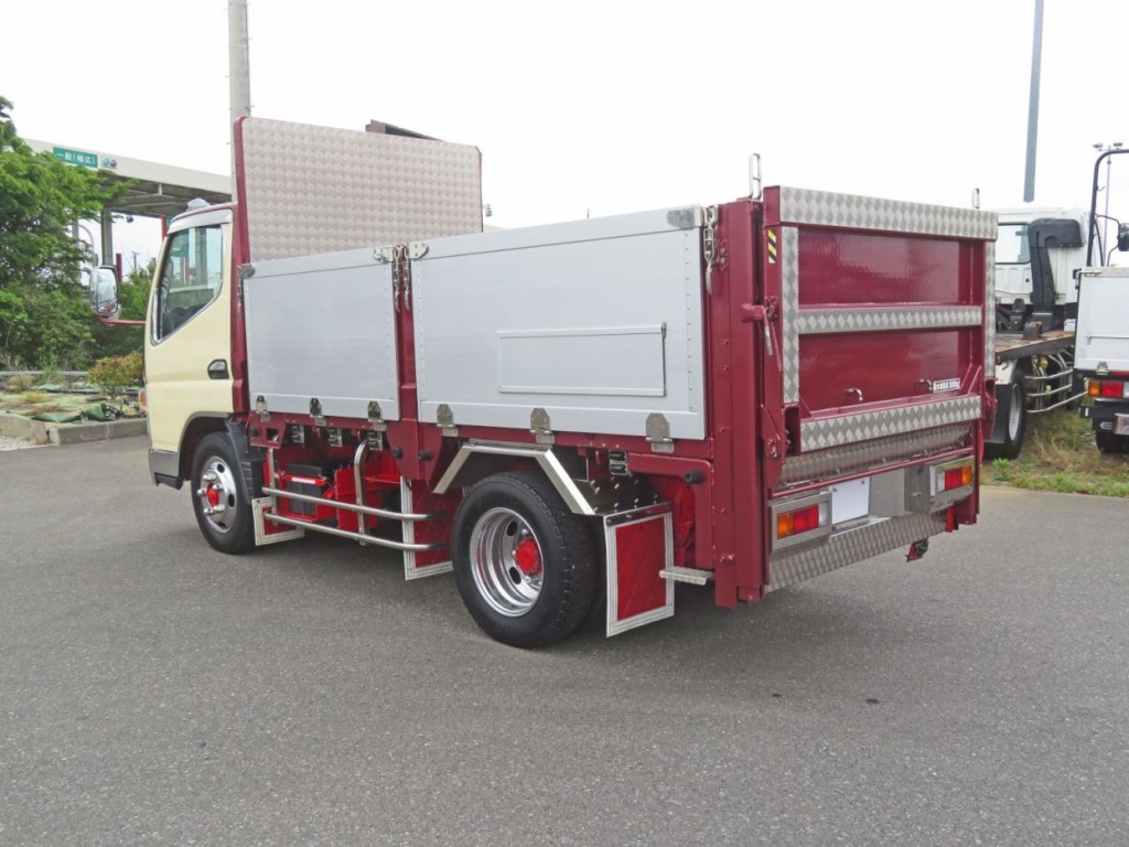 三菱 キャンター TPG-FBA50(2WD)の写真3