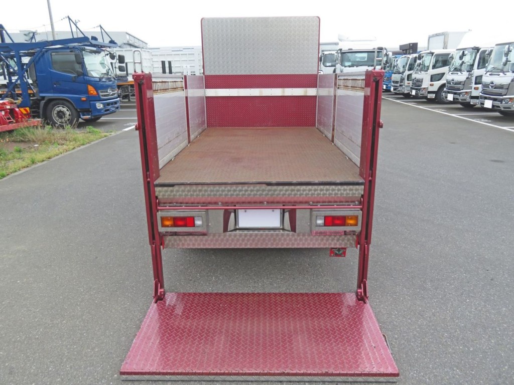 三菱 キャンター TPG-FBA50(2WD)の写真8