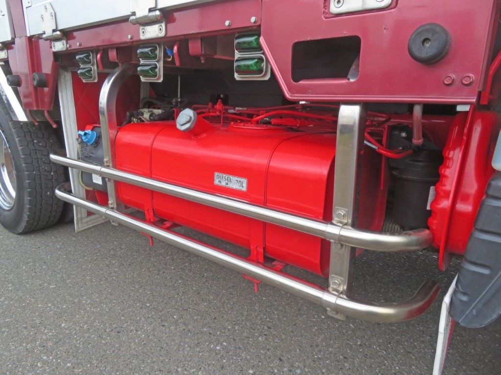 サイドバンパー・サイドバンパーステーはステンレス製です。|三菱 キャンター TPG-FBA50(2WD)の写真18