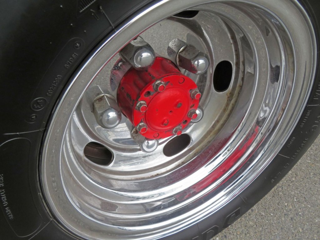 メッキホイールに少しサビがあります。|三菱 キャンター TPG-FBA50(2WD)の写真21