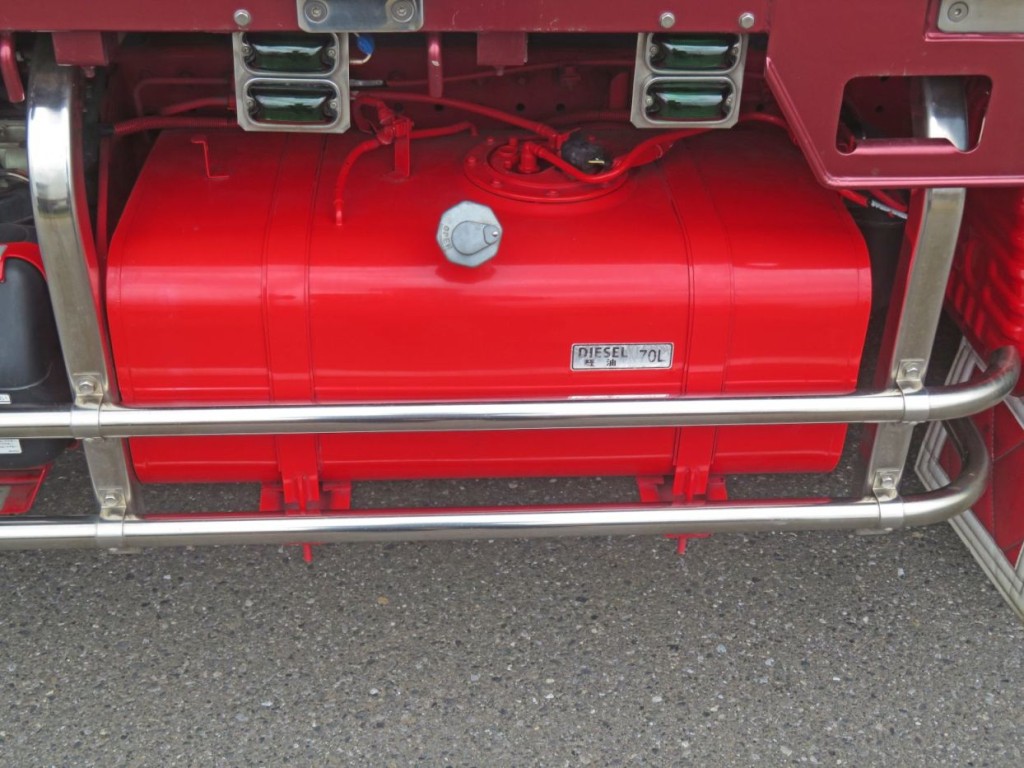 燃料タンクは70Lです。|三菱 キャンター TPG-FBA50(2WD)の写真49