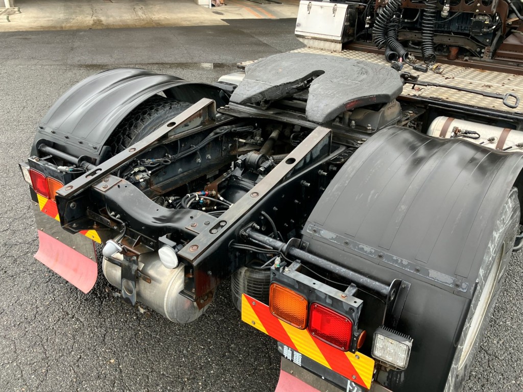 UDトラックス クオン QKG-GK6XABの写真9