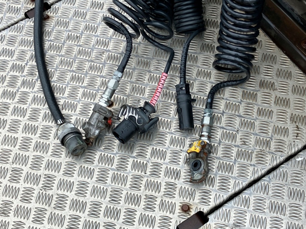 UDトラックス クオン QKG-GK6XABの写真12