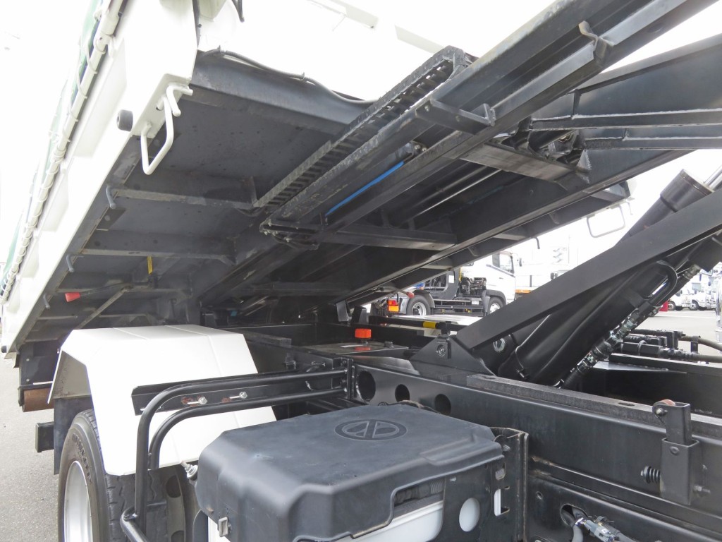 日野 レンジャー 2KG-FC2ABA(2WD)の写真17