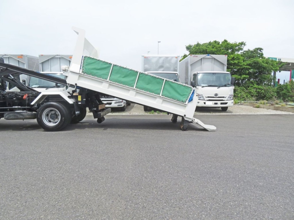 日野 レンジャー 2KG-FC2ABA(2WD)の写真22