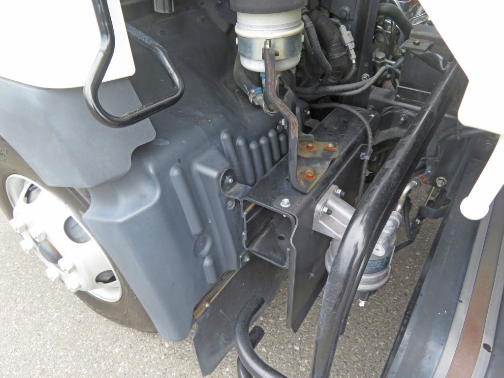 助手席側キャブ後方にサビがあります。|日野 レンジャー 2KG-FC2ABA(2WD)の写真39