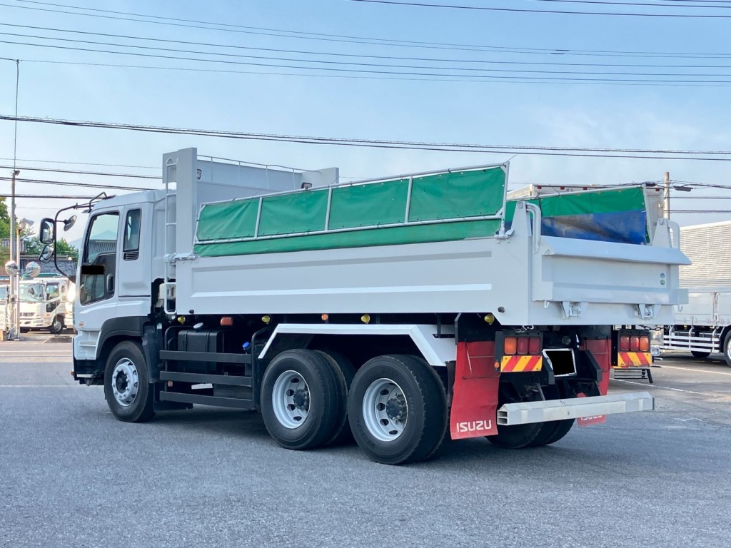 いすゞ ギガ QKG-CXZ77ATの写真3