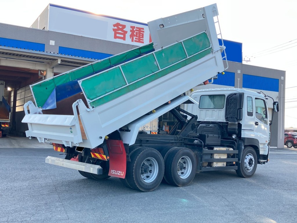 いすゞ ギガ QKG-CXZ77ATの写真4