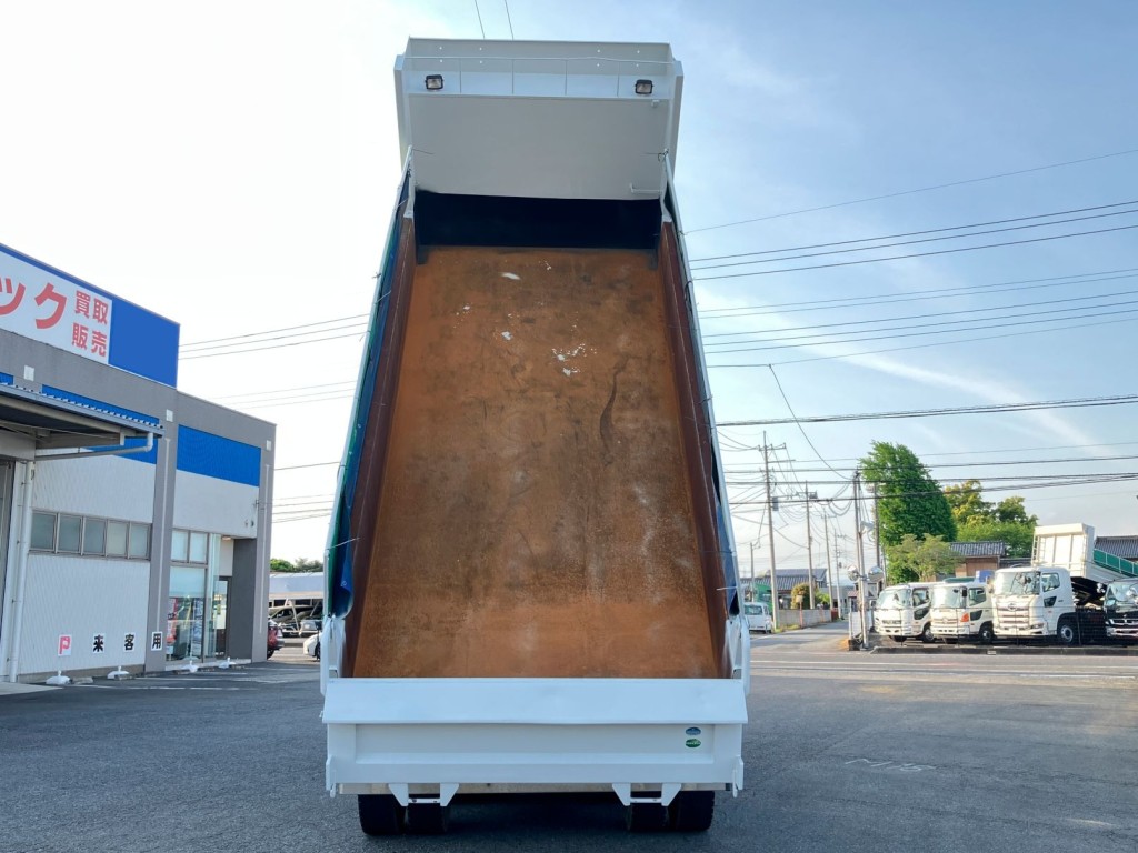 いすゞ ギガ QKG-CXZ77ATの写真7