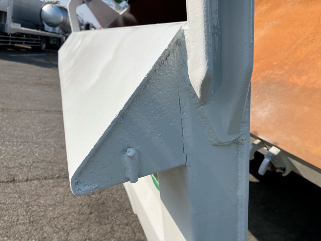 いすゞ ギガ QKG-CXZ77ATの写真15