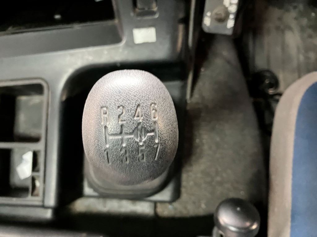 いすゞ ギガ QKG-CXZ77ATの写真23