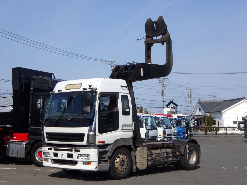 いすゞ ギガ PJ-EXD52G6の写真1