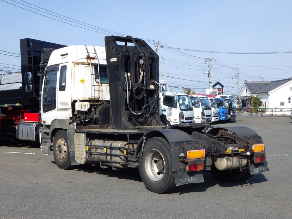 いすゞ ギガ PJ-EXD52G6の写真3