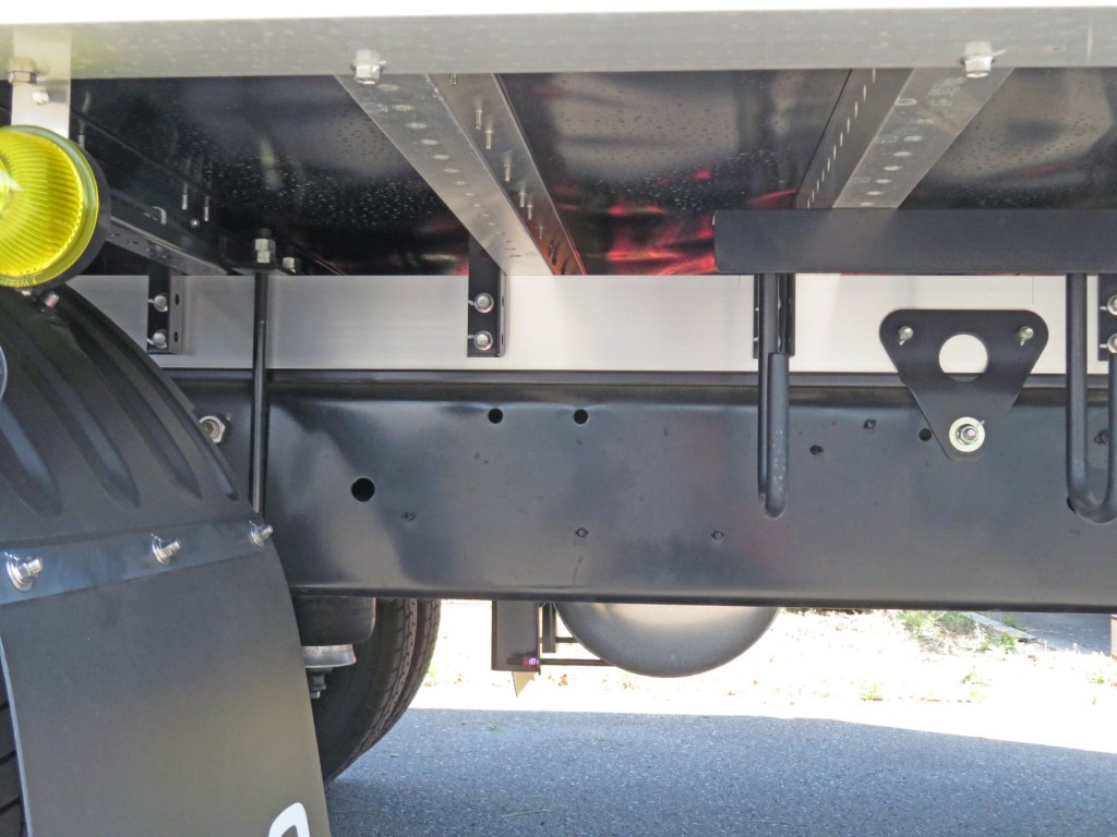 シャーシとネタの状態です。|日野 レンジャー 2PG-FD2ABG(2WD)の写真7