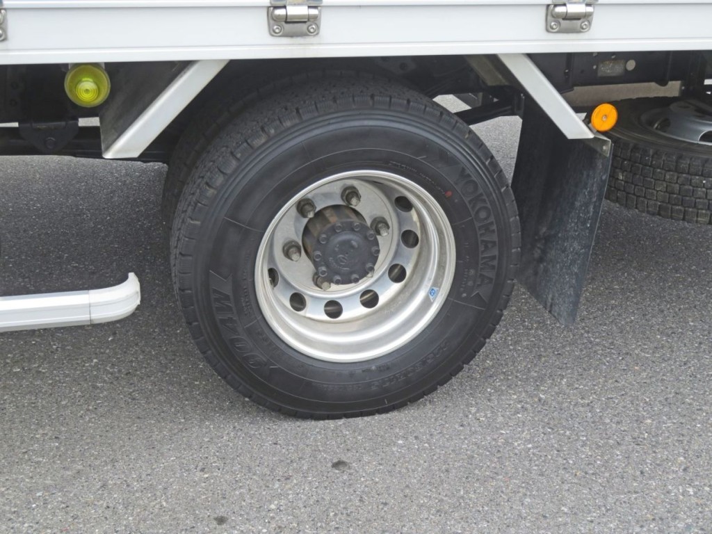 アルミホイールです。|日野 レンジャー 2PG-FD2ABA(2WD)の写真15