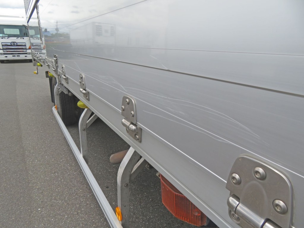 あおりにキズがあります。|日野 レンジャー 2PG-FD2ABA(2WD)の写真35