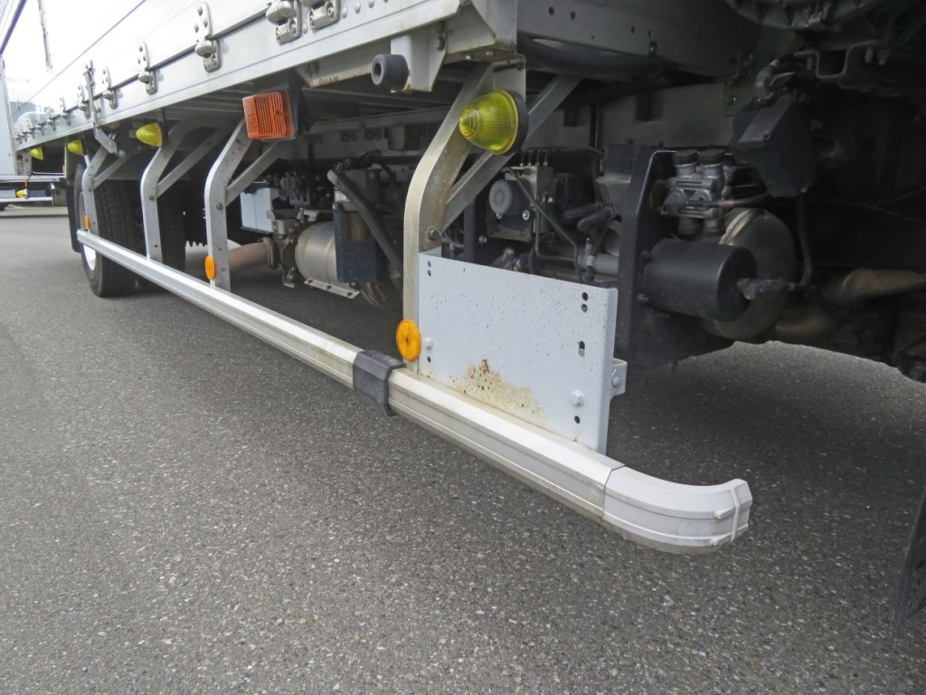サイドバンパーに軽いキズがあります。|日野 レンジャー 2PG-FD2ABA(2WD)の写真36