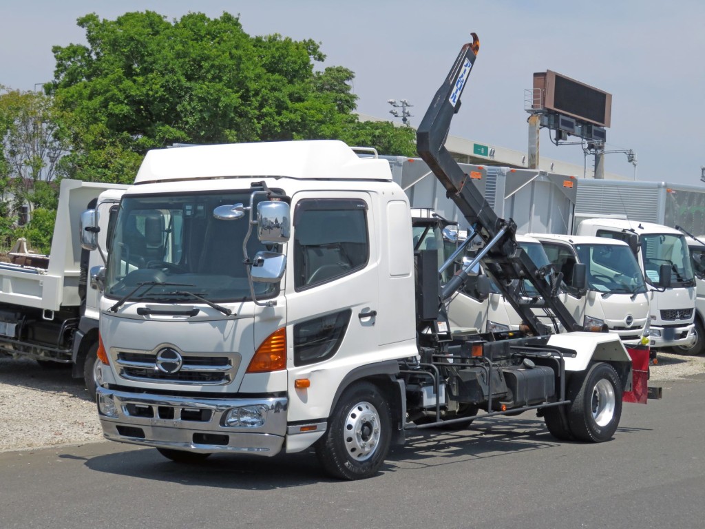 日野 レンジャー TKG-FD9JGAA(2WD)の写真1