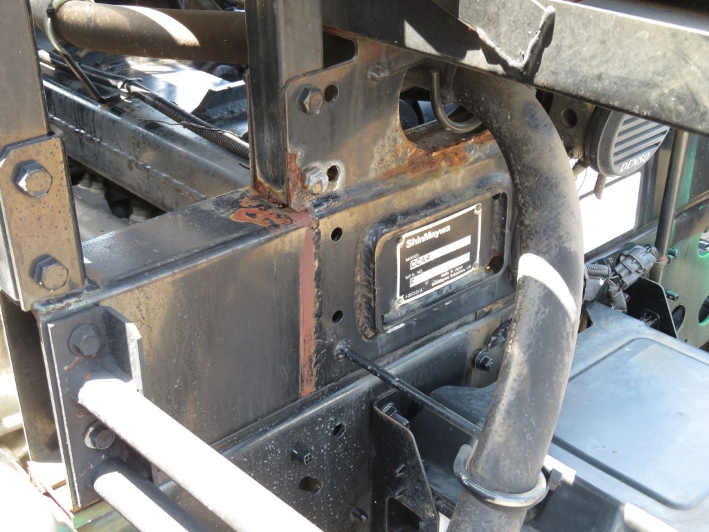 サブフレーム前側にサビがあります。|日野 レンジャー TKG-FD9JGAA(2WD)の写真16