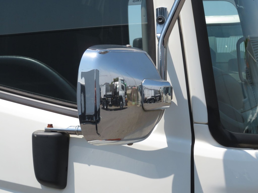 運転席側サイドアンダーミラーのカバーにキズがあります。|日野 レンジャー TKG-FD9JGAA(2WD)の写真31