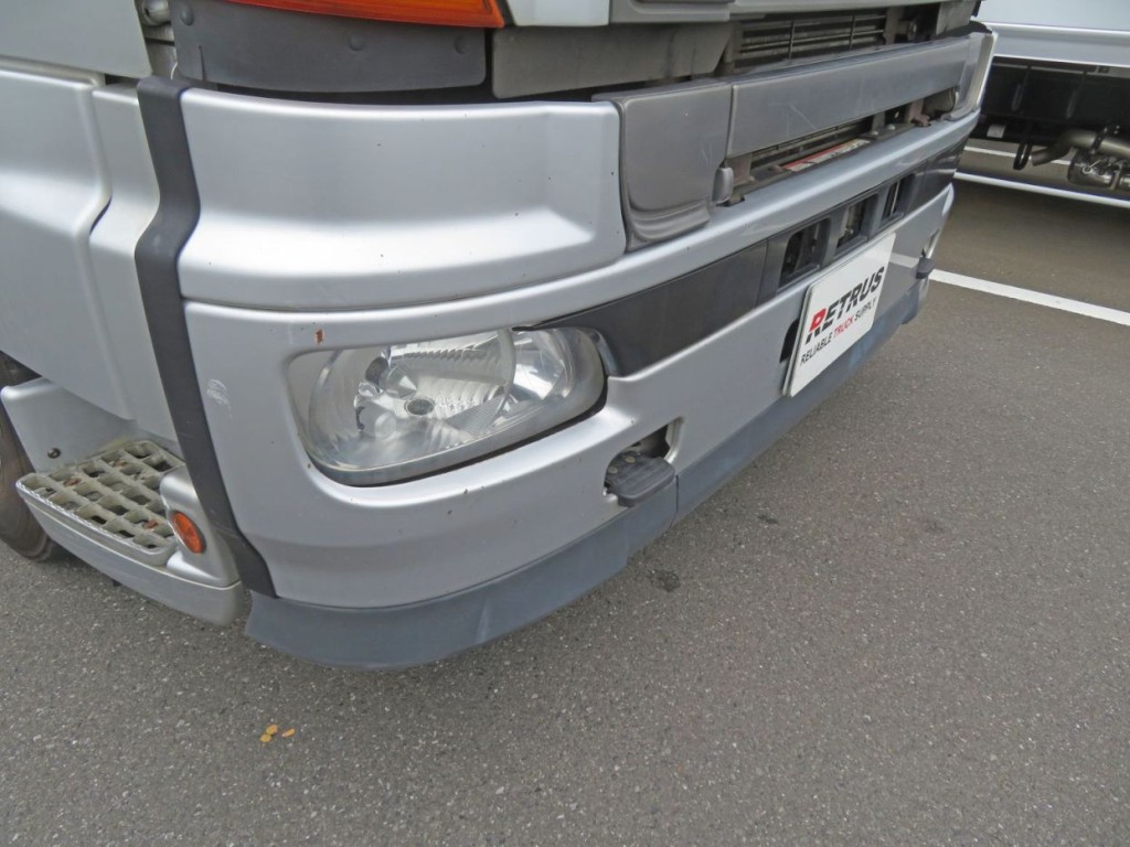 フロントバンパーにキズ・スレがあります。|日野 プロフィア QKG-FR1EXBGの写真27