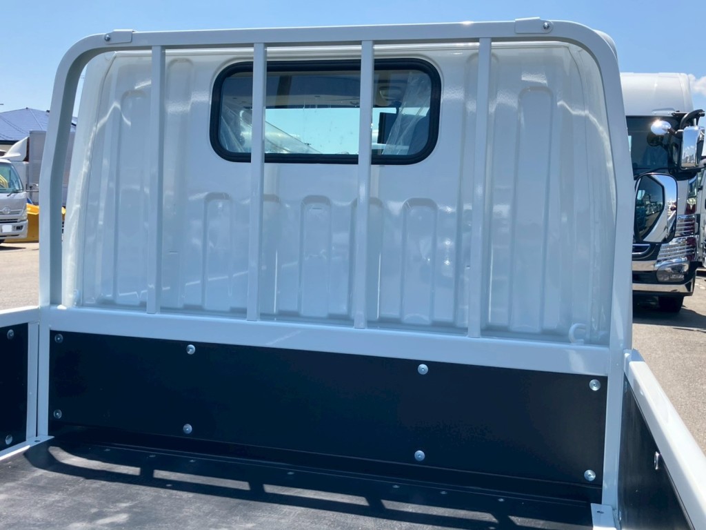 三菱 キャンター 2RG-FBA20(2WD)の写真10