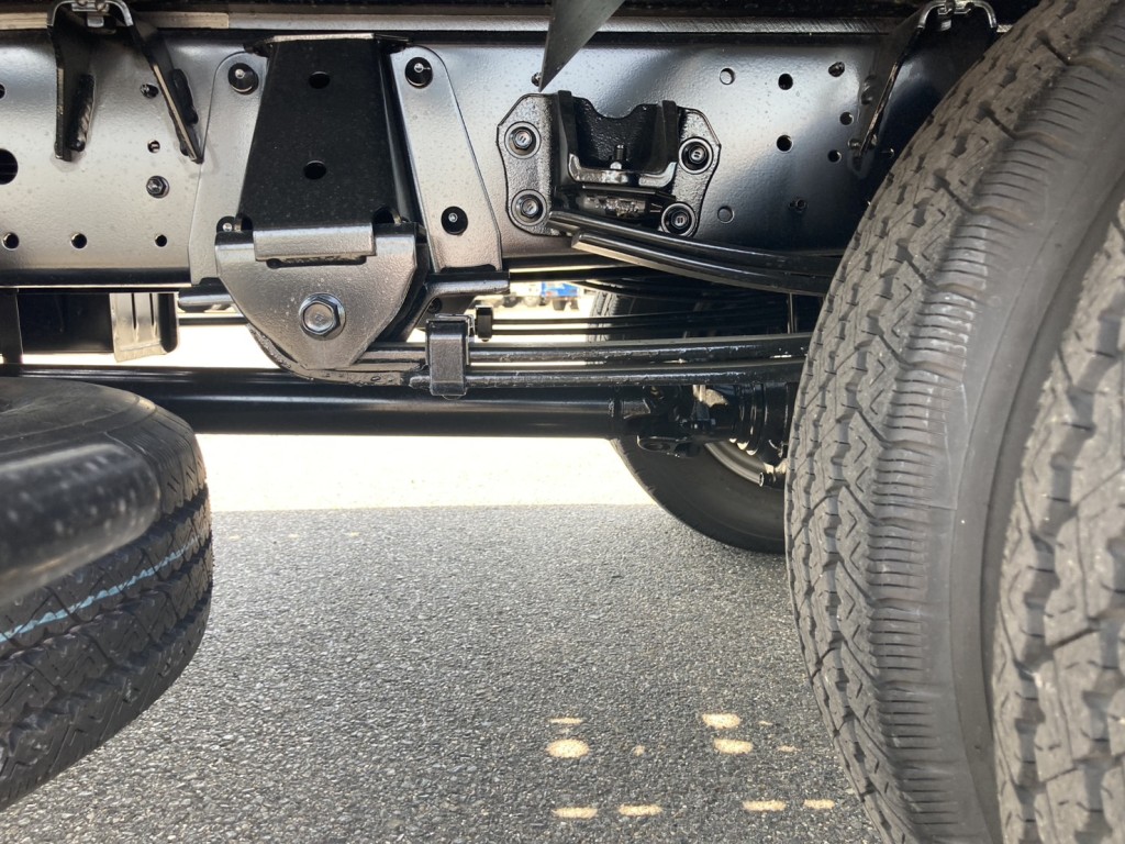 シャーシとスプリングの状態です。|日野 デュトロ 2KG-XZU722M(2WD)の写真5