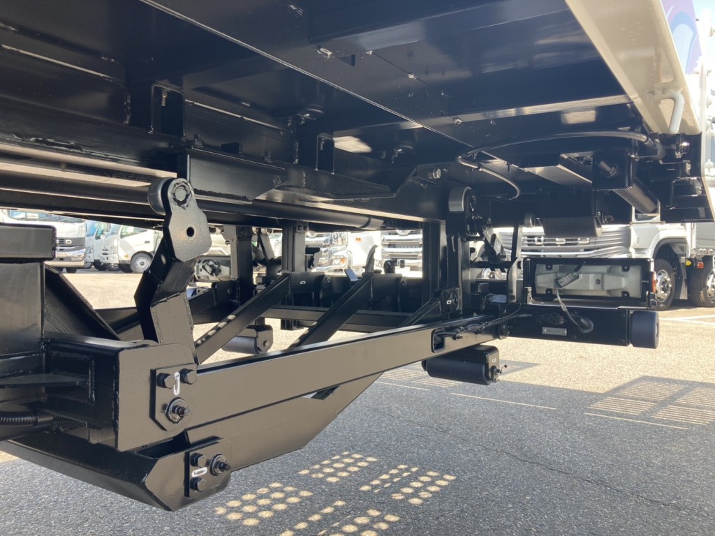 シャーシとネタの状態です。|日野 デュトロ 2KG-XZU722M(2WD)の写真8