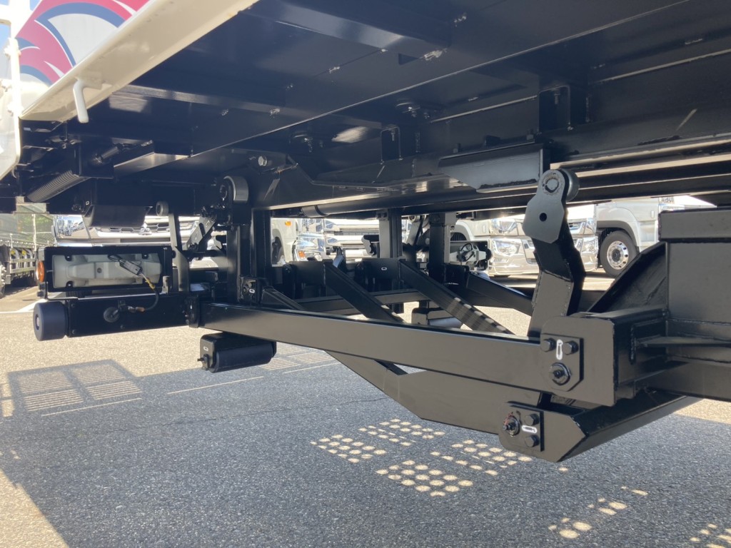 シャーシとネタの状態です。|日野 デュトロ 2KG-XZU722M(2WD)の写真9