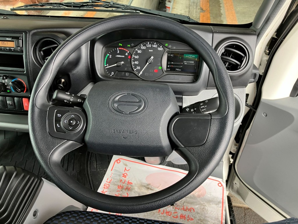 メーター周りの状態です。|日野 デュトロ 2KG-XZU712M(2WD)の写真25