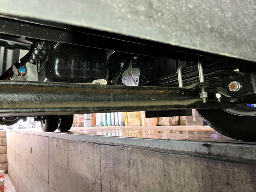 下周りの状態です。置きサビがあります|日野 デュトロ 2KG-XZU712M(2WD)の写真34