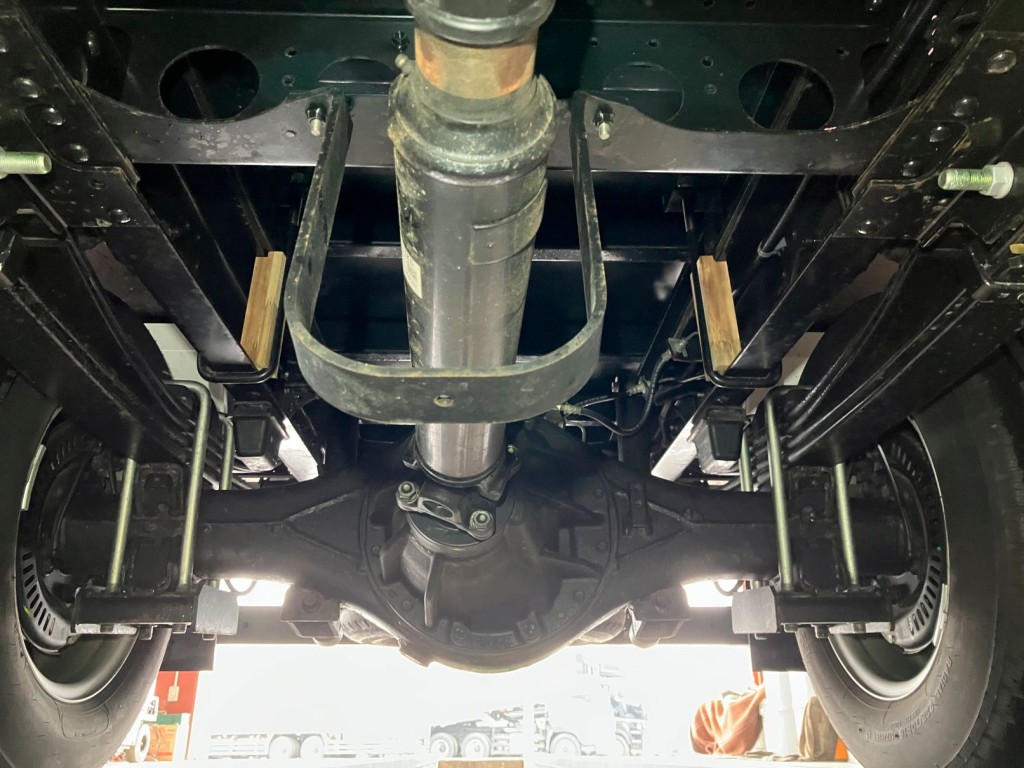 下周りの状態です。置きサビがあります|日野 デュトロ 2KG-XZU712M(2WD)の写真36