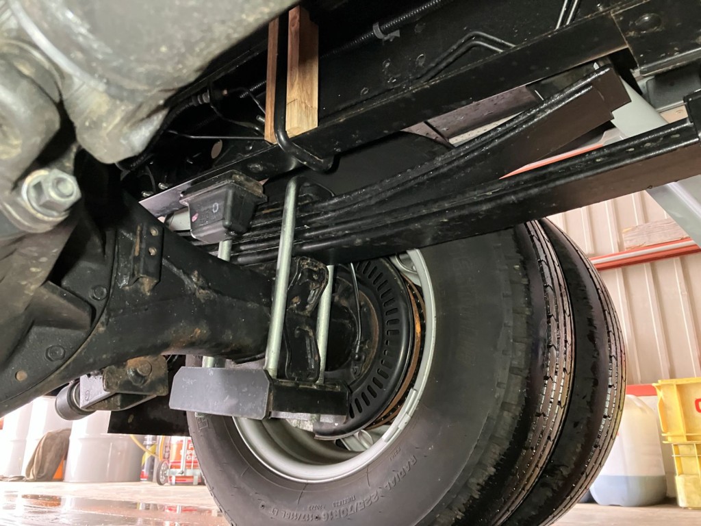 下周りの状態です。置きサビがあります|日野 デュトロ 2KG-XZU712M(2WD)の写真38