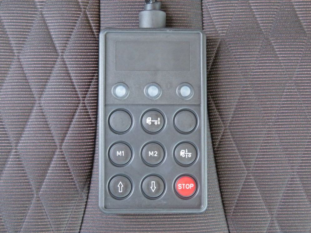 エアサスのコントローラーです。|日野 レンジャー 2KG-FD2ABG(2WD)の写真30