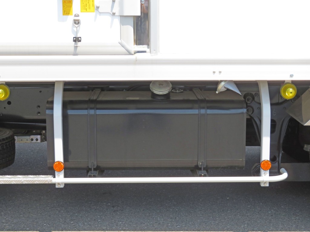 燃料タンクは200Lです。|日野 レンジャー 2KG-FD2ABG(2WD)の写真16