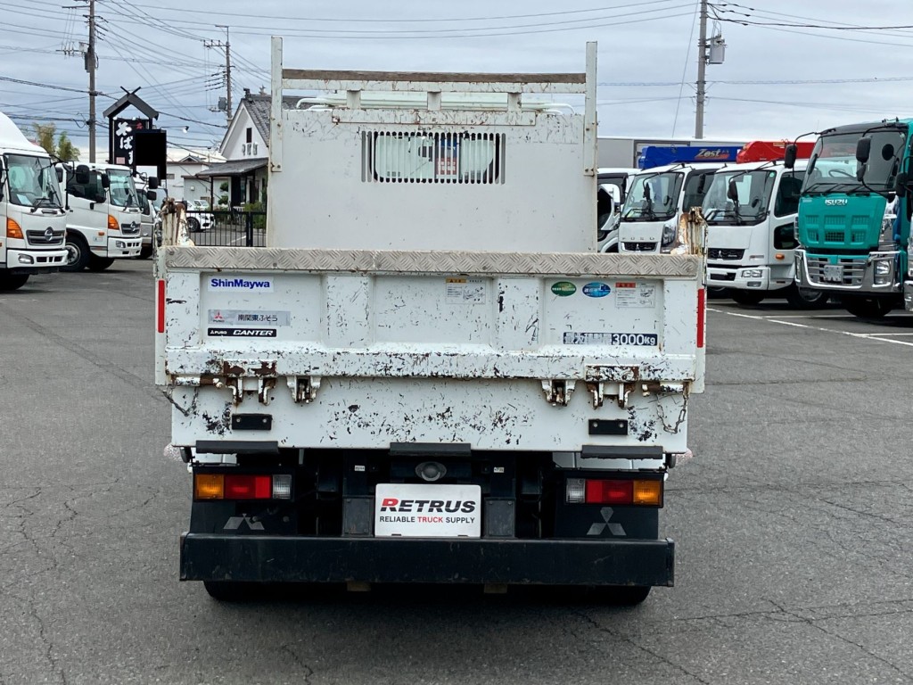 リヤ周りの状態です。|三菱 キャンター 2RG-FBA60(2WD)の写真10